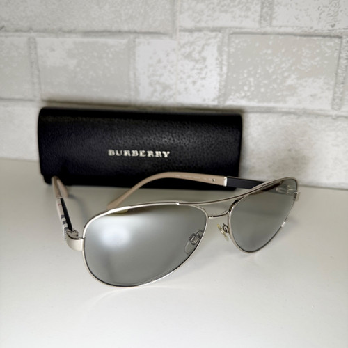 Vist Large View of Product Image Which is Used Burberry Sunglasses