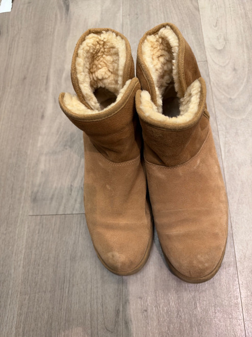 Vist Large View of Product Image Which is Used Ugg Australia Ankle Boots 7.5