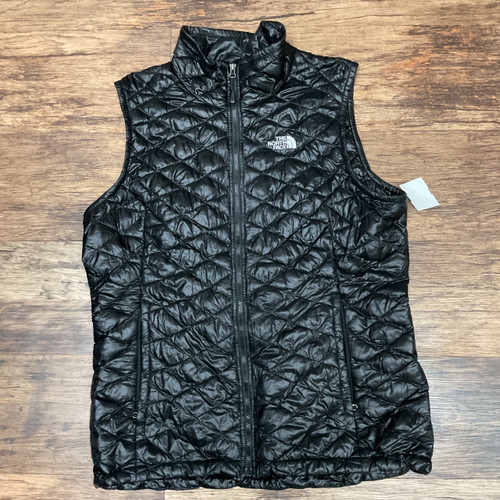 Vist Large View of Product Image Which is Used The North Face Lightweight Vest L-12/14