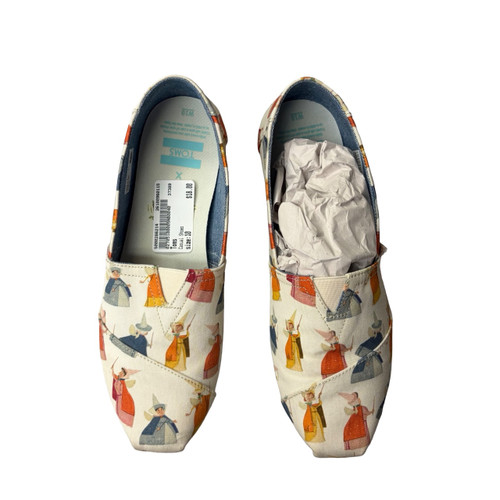 Vist Large View of Product Image Which is Used Toms Casual Shoes 10