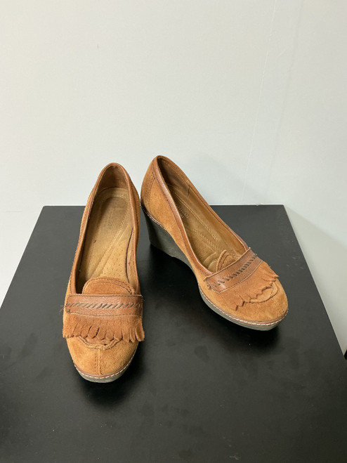 Vist Large View of Product Image Which is Used Naturalizer High Heels 7.5