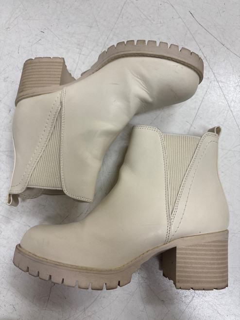 Vist Large View of Product Image Which is Used Unbranded Ankle Boots 6.5