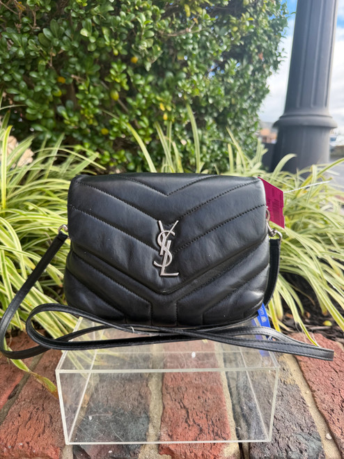 Vist Large View of Product Image Which is Used Yves Saint-Laurent Small Leather Handbag