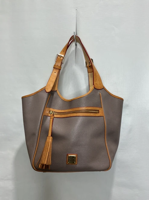 Vist Large View of Product Image Which is Great condition! Some staining on the inside of the bag - priced accordingly. 