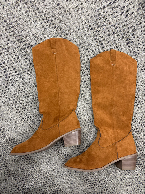 Vist Large View of Product Image Which is Used Unbranded Tall Boots 9.5