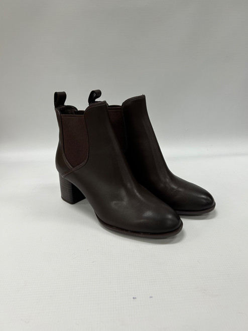 Vist Large View of Product Image Which is Used Unbranded Ankle Boots 7.5