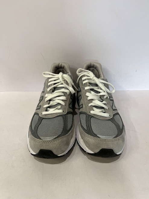 Vist Large View of Product Image Which is Used New Balance Performance Shoes 8