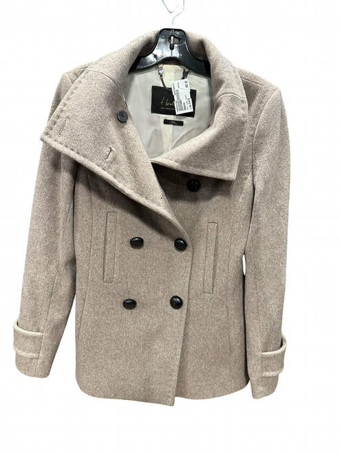 Vist Large View of Product Image Which is Used Babaton Short Light Jacket S-4/6