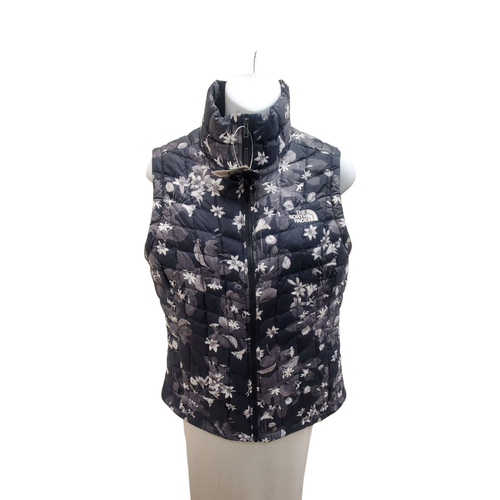 Vist Large View of Product Image Which is Used The North Face Lightweight Vest S-4/6