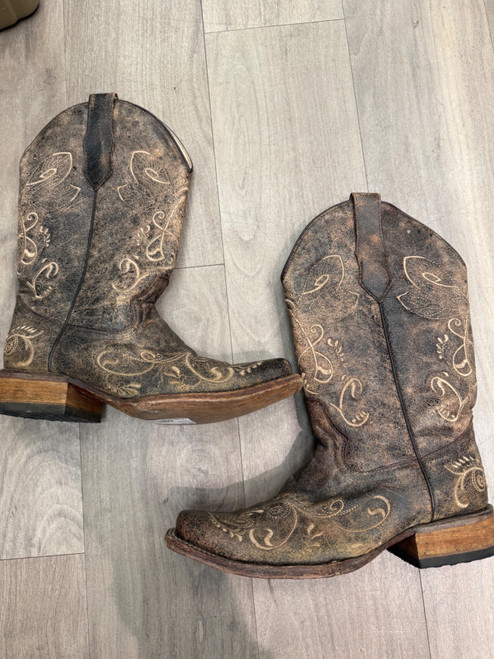 Vist Large View of Product Image Which is Used Unbranded Tall Boots 8.5