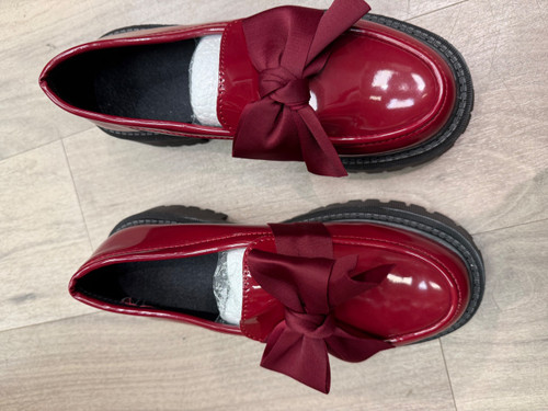 Vist Large View of Product Image Which is Used Unbranded Flats 6.5