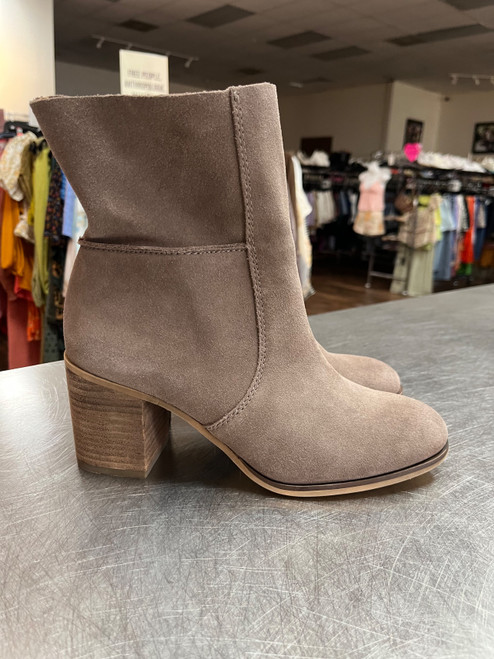 Vist Large View of Product Image Which is Used Frye Ankle Boots 8.5
