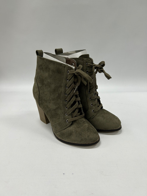 Vist Large View of Product Image Which is Used Candie's Ankle Boots 7.5