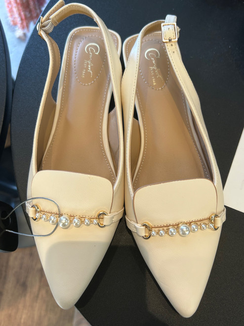 Vist Large View of Product Image Which is Used Unbranded Flats 8