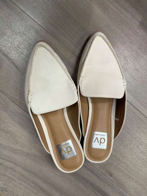 Vist Large View of Product Image Which is Used Dolce Vita Flats 7.5