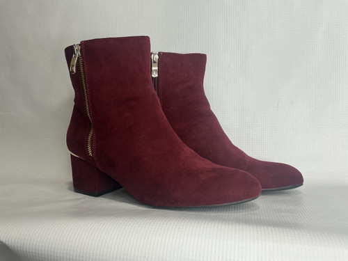 Vist Large View of Product Image Which is Used Liz Claiborne Ankle Boots 9
