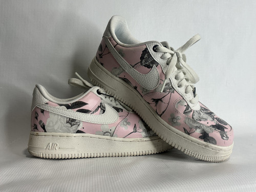 Vist Large View of Product Image Which is Used Nike Casual Shoes 9