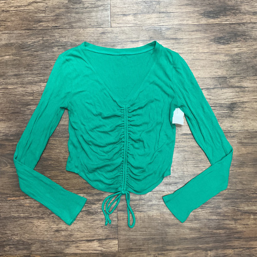 Vist Large View of Product Image Which is Used Alo Yoga Active Long Sleeve S-4/6