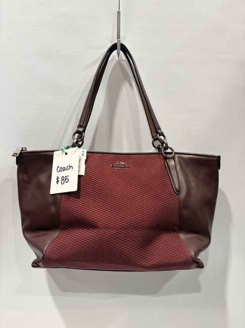 Vist Large View of Product Image Which is Used Coach Xlarge Leather Handbag