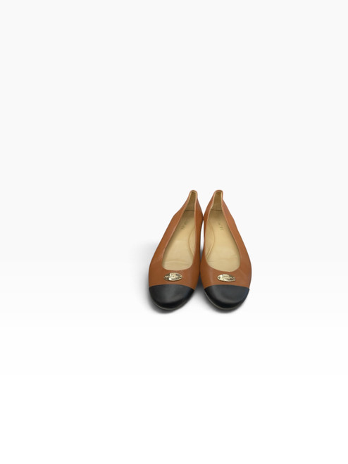 Vist Large View of Product Image Which is Used Coach Flats 8