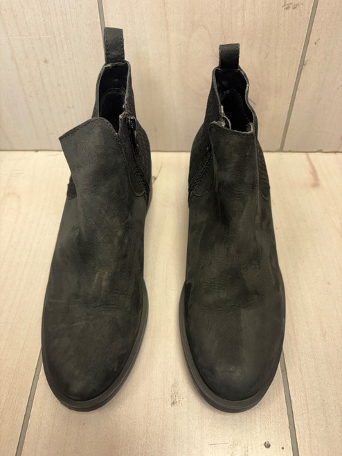 Vist Large View of Product Image Which is Used Clarks Ankle Boots 8.5