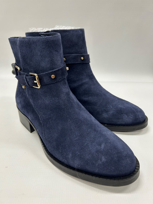 Vist Large View of Product Image Which is Used Unbranded Ankle Boots 8