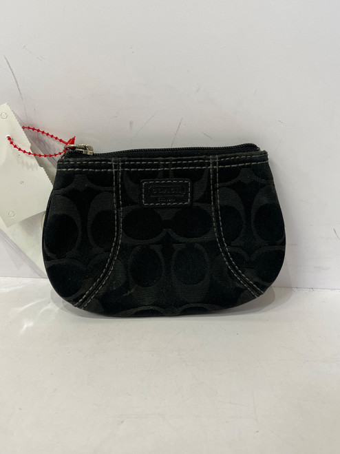 Vist Large View of Product Image Which is Used Coach Wallet