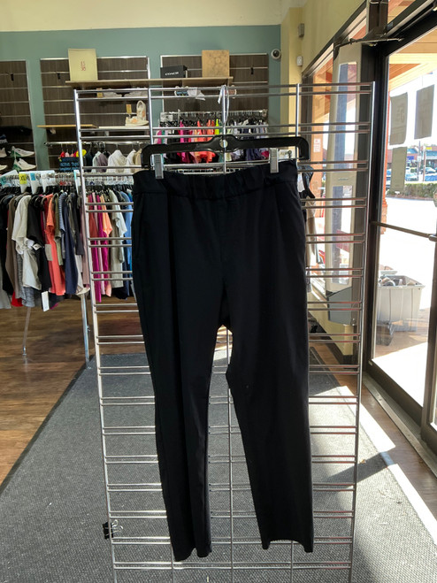 Vist Large View of Product Image Which is Used Vuori Active Pant 4-27