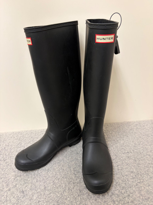Vist Large View of Product Image Which is Used Hunter Rain Boots 8