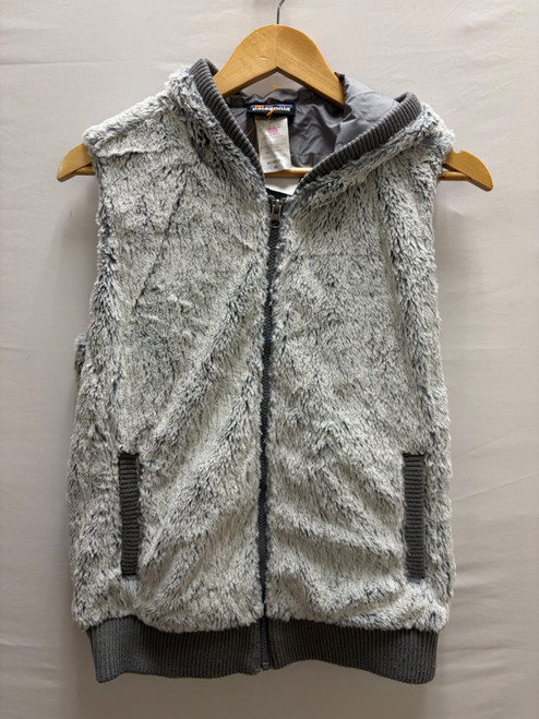 Vist Large View of Product Image Which is Used Patagonia Lightweight Vest M-8/10
