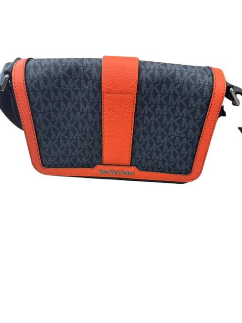 Vist Large View of Product Image Which is MICHAEL Michael Kors small leather handbag, pre-owned designer fashion accessory