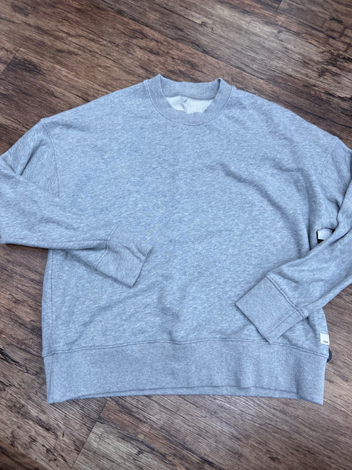 Vist Large View of Product Image Which is Used Vuori Sweatshirt S-4/6