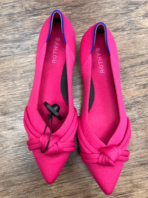 Vist Large View of Product Image Which is Used Rothy's Flats 10.5