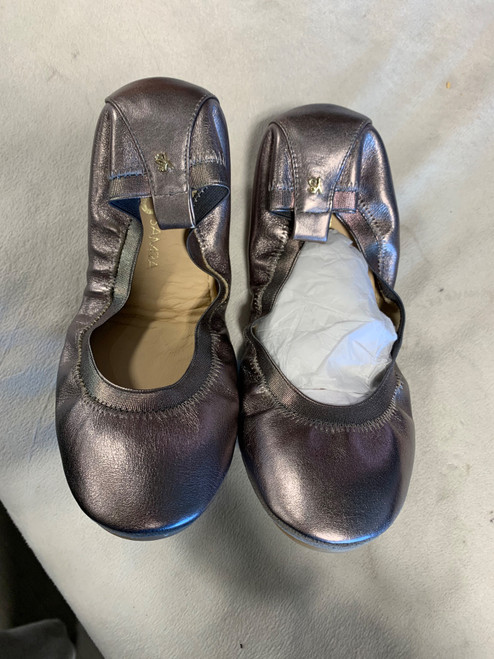 Vist Large View of Product Image Which is Used Unbranded Flats 6