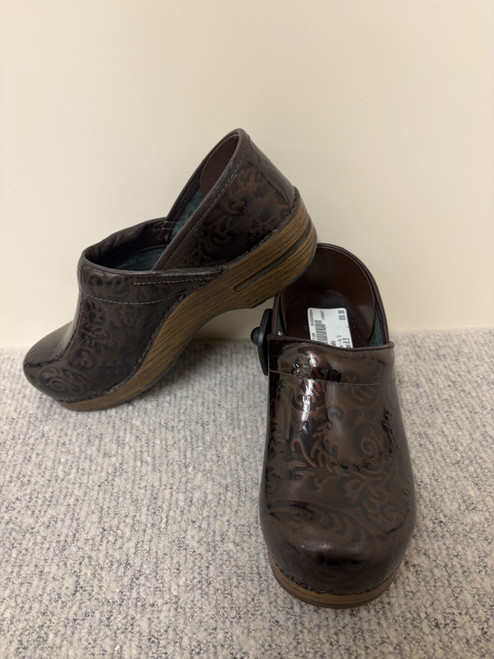 Vist Large View of Product Image Which is Used Dansko Clogs 8.5