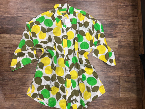 Vist Large View of Product Image Which is Trina Turk Short Sleeve Top L-12/14