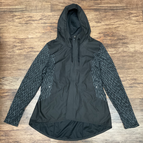 Vist Large View of Product Image Which is Used The North Face Active Jacket XL-16