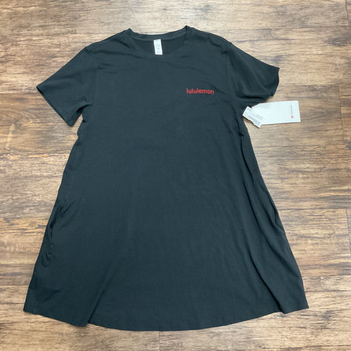 Vist Large View of Product Image Which is Used Lululemon Active Dress S-4/6