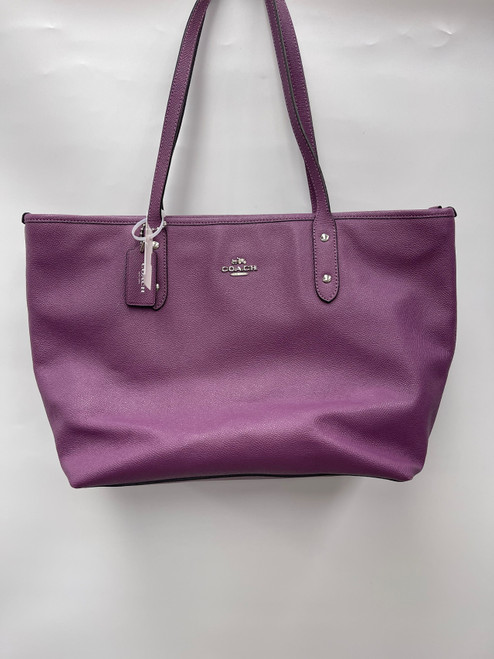 Vist Large View of Product Image Which is Used Coach Large Handbag