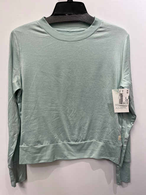 Vist Large View of Product Image Which is Used Vuori Active Long Sleeve S-4/6
