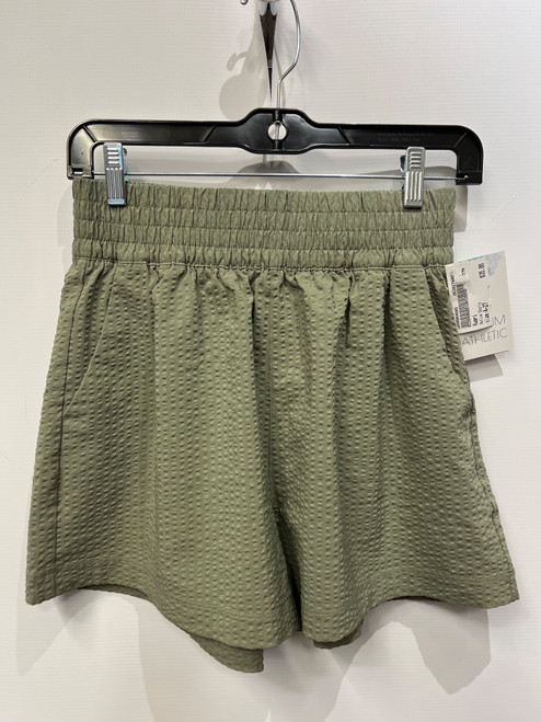 Vist Large View of Product Image Which is Used Vuori Active Shorts 4-27