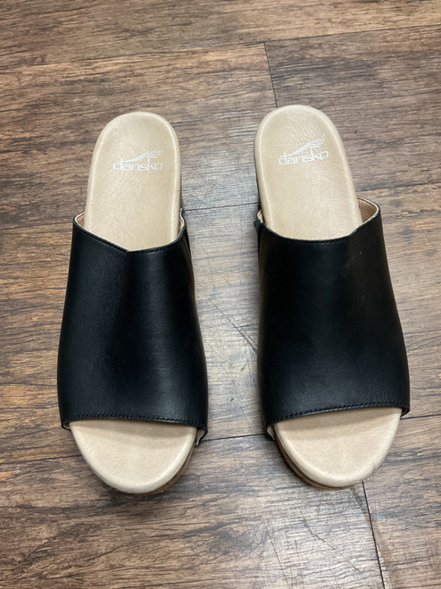 Vist Large View of Product Image Which is Used Dansko Low Heels 8.5
