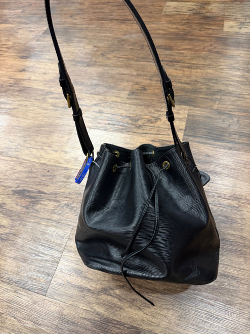 Vist Large View of Product Image Which is Used Louis Vuitton Large Leather Handbag