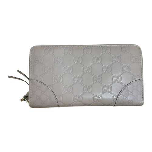Vist Large View of Product Image Which is Used Gucci Leather Wallet