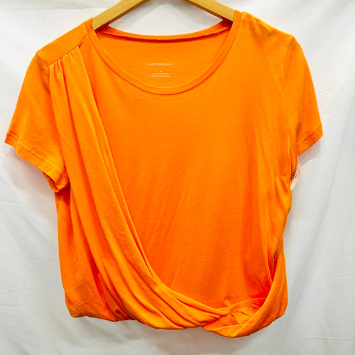 Vist Large View of Product Image Which is Used anthropologie  TOPS  M-8/10