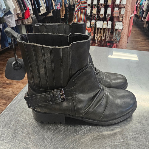 Vist Large View of Product Image Which is Used Kelsi Dagger Ankle Boots 8