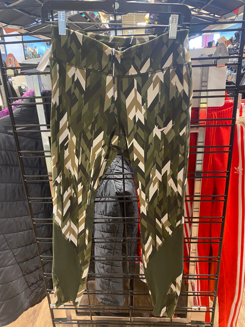 Vist Large View of Product Image Which is Used Nike Active Leggings 6-28