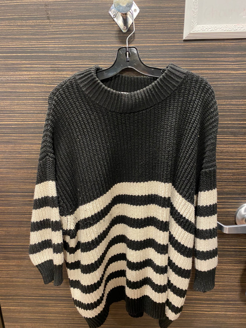 Vist Large View of Product Image Which is Used Zara Heavyweight Sweater F L-12/14