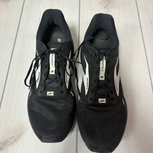 Vist Large View of Product Image Which is Used Unbranded Mens Athletic Shoes 13