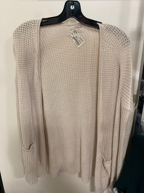 Used Universal Threads Lightweight Sweater XS-0/2 60100-S000249672 Vist Large View of Product Image Which is Used Universal Threads Lightweight Sweater XS-0/2